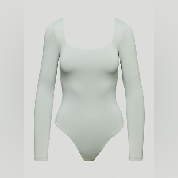 Long Sleeve Bodysuit - Picture 1 of 4